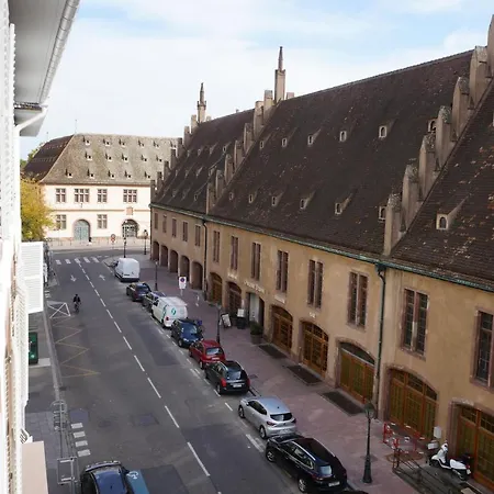 Spacieux Et Cosy - Centre Apartment