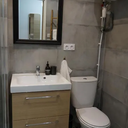 Apartment Spacieux Et Cosy - Centre